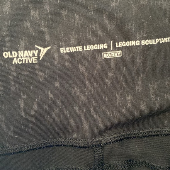 Old Navy Active Black Pattern Elevate Leggings Stretch - Picture 11 of 12